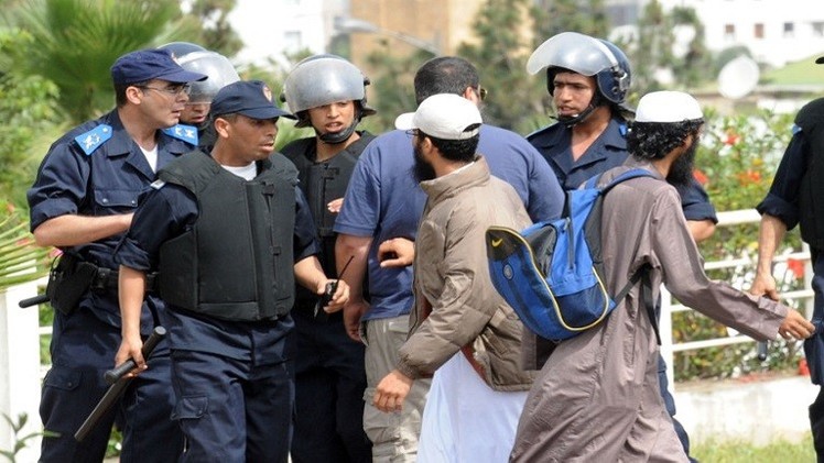 اعتقال ثلاثة مغاربة يجندون مقاتلين لتنظيم "الدولة الإسلامية"