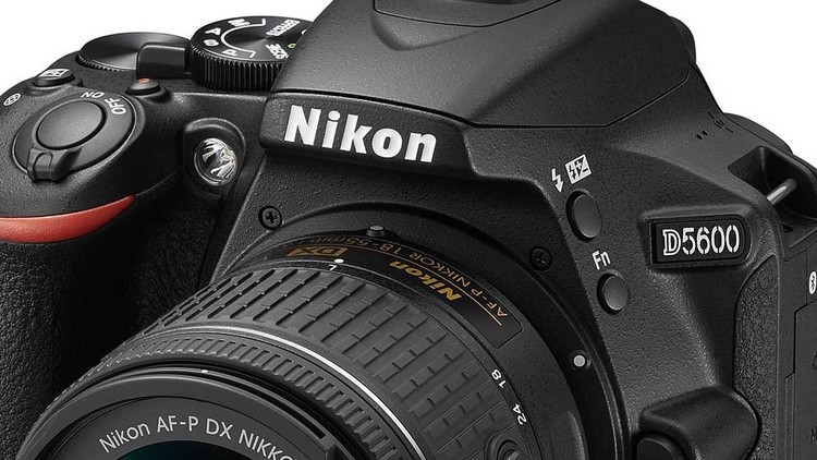 Nikon   D5600   