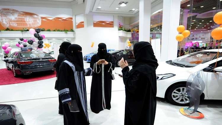 الشورى السعودي: لماذا تحصل الأنثى على نصف راتب الذكر؟
