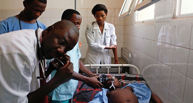فيروس غامض في الكونغو الديمقراطية  و ايبولا يحصد حياة 1350 شخصا في الدول الأربع التي ينتشر فيها الوباء في غرب أفريقيا وهي ليبيريا وسيراليون وغينيا ونيجيريا