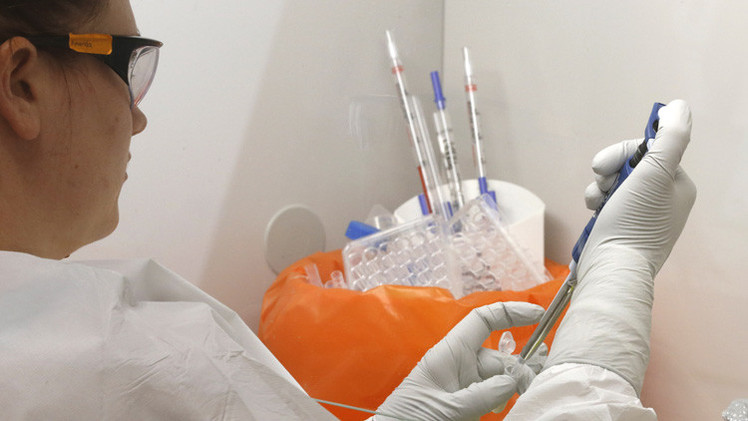 روسيا... رسميا تسجيل مواد كاشفة لفيروس "ايبولا"