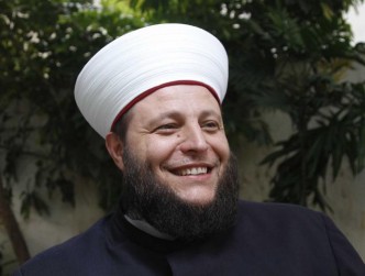 استدعاء الشيخ احمد نصار بتهمة انتحال صفة مفتي