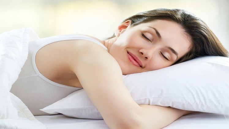 دراسة: طول فترة نوم المرأة يؤثر على رغباتها الجنسية