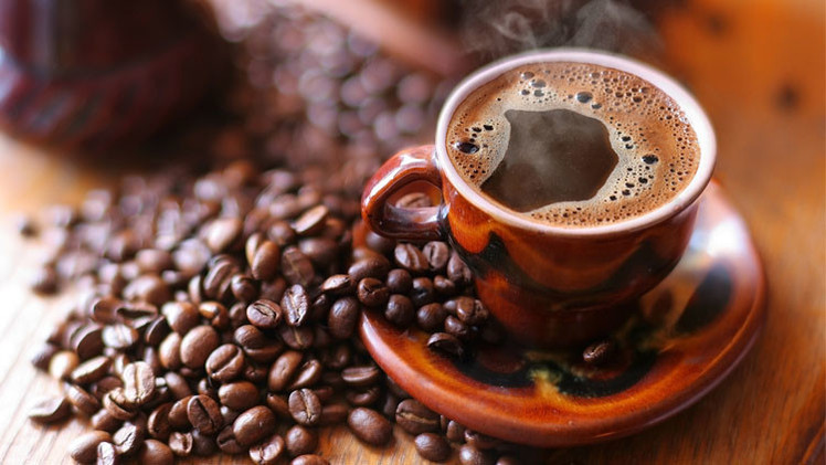 شرب القهوة يوميا يحمي من أمراض القلب