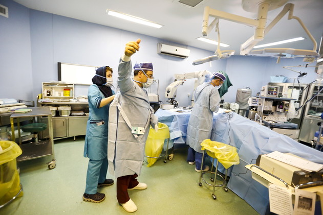 أطباء أستراليون يعيدون تثبيت رأس طفل انفصل عن جسده جراء حادث سير