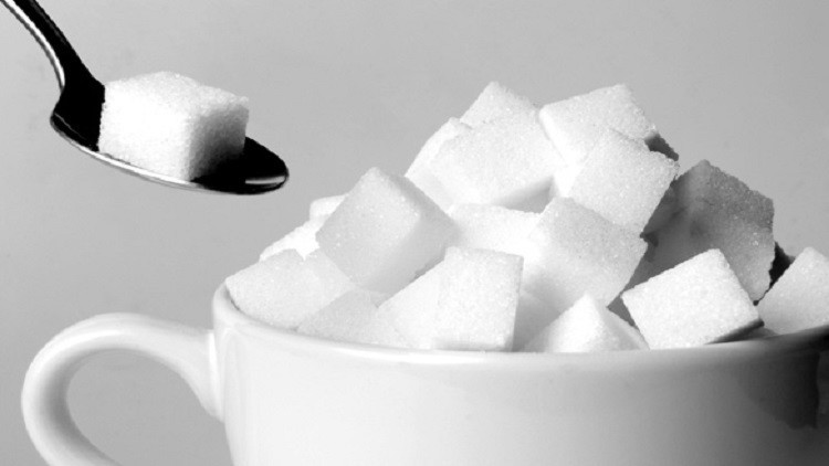 كم من السكر يمكنك تناوله يوميا وتبقى بصحة جيدة؟