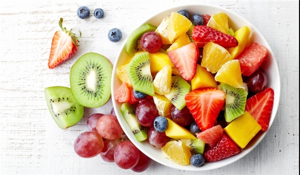 مفاجأة.. تناول الفاكهة على معدة فارغة يحقق أعلى فائدة غذائية