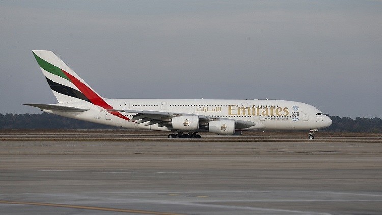 "طيران الإمارات" تلغي رحلة بعد اكتشاف ثعبان في الطائرة
